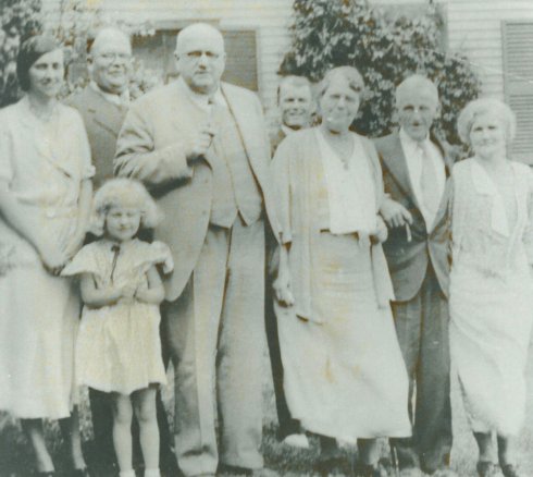 Shonyo Family at Howard and Arlene Shonyo's Wedding, 1935